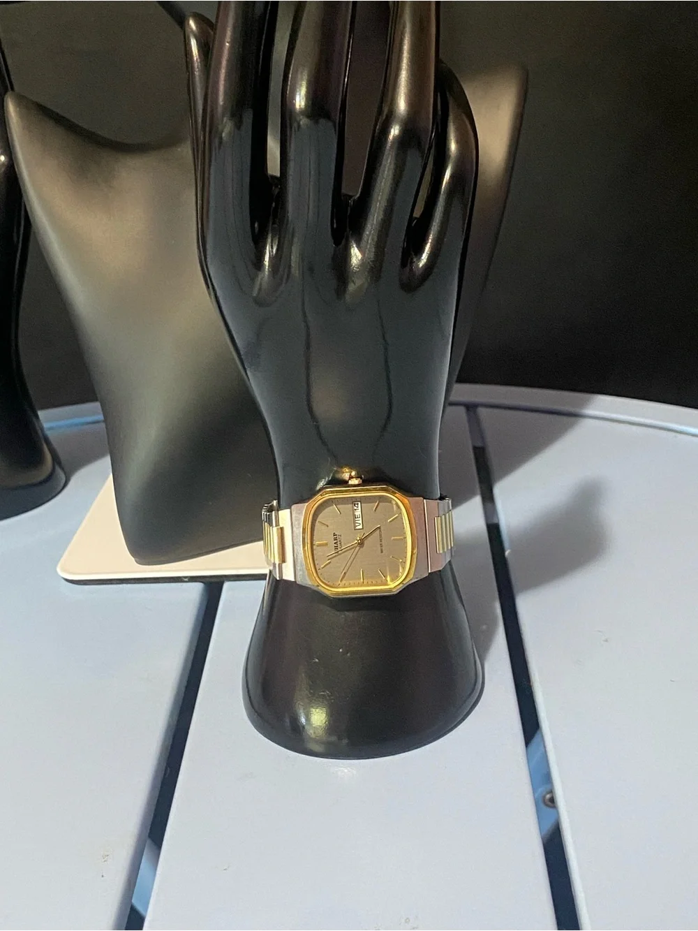 Sharp vintage Japanese men’s wrist watch